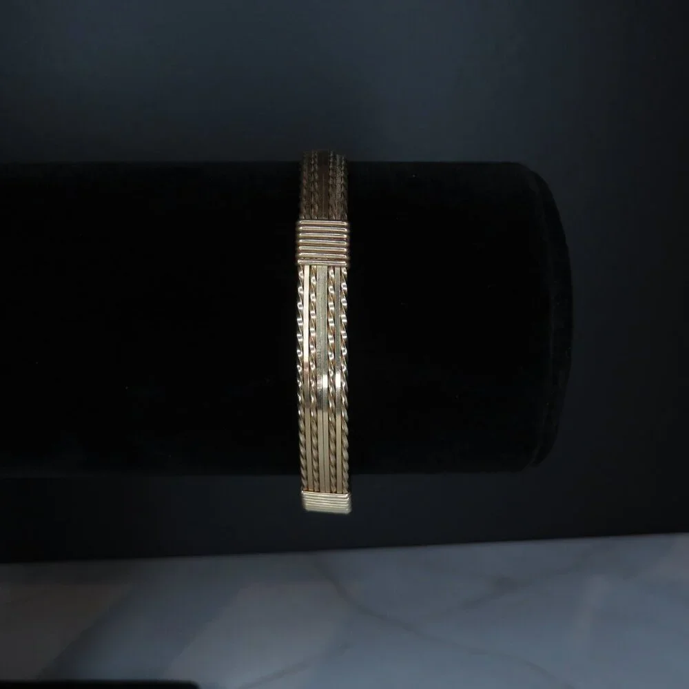 14K Gold Wire Bracelet - Picture 7 of 13